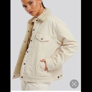 Levi’s white corduroy Sherpa trucker